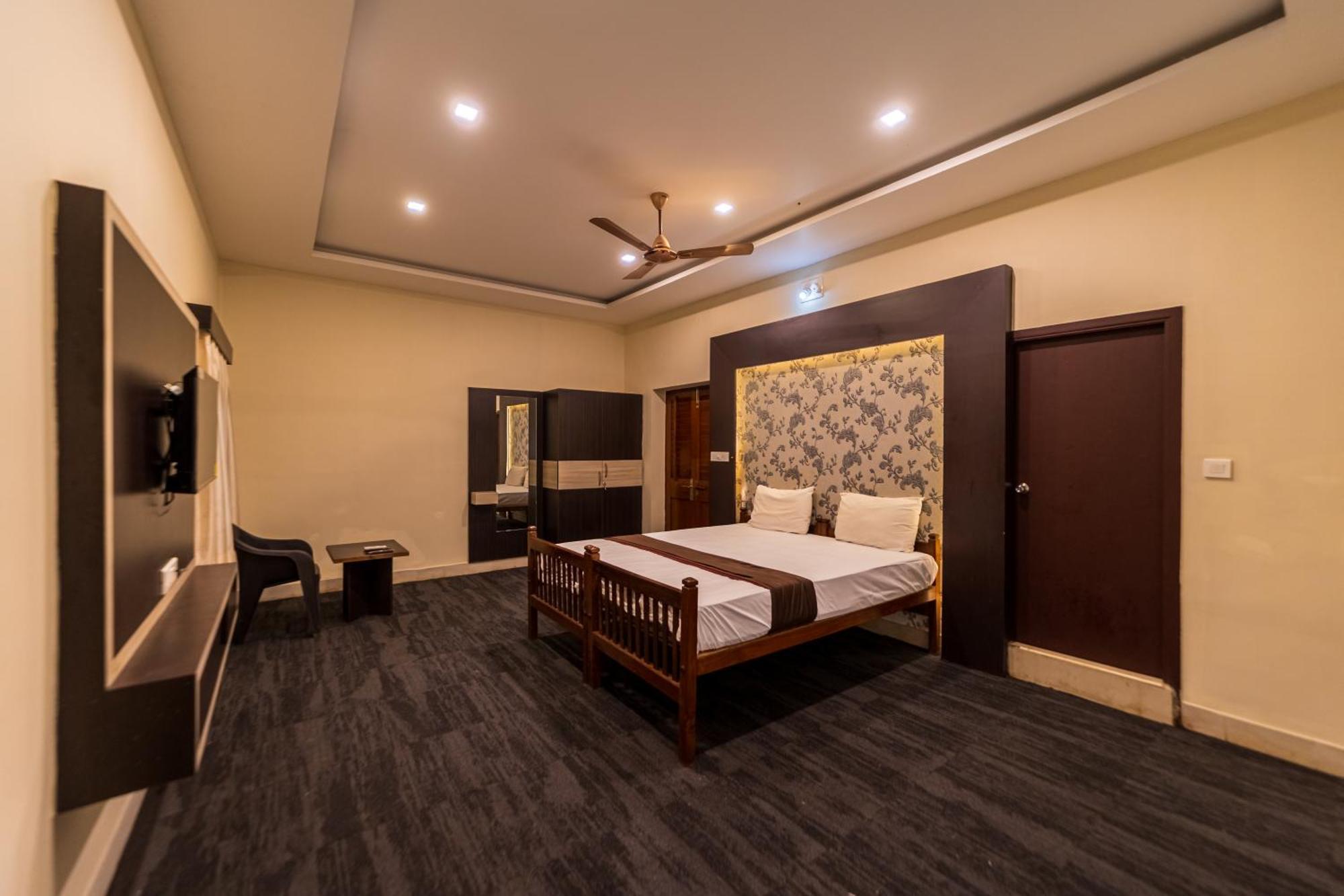 La Courtyard Hotel Pondicherry Bagian luar foto