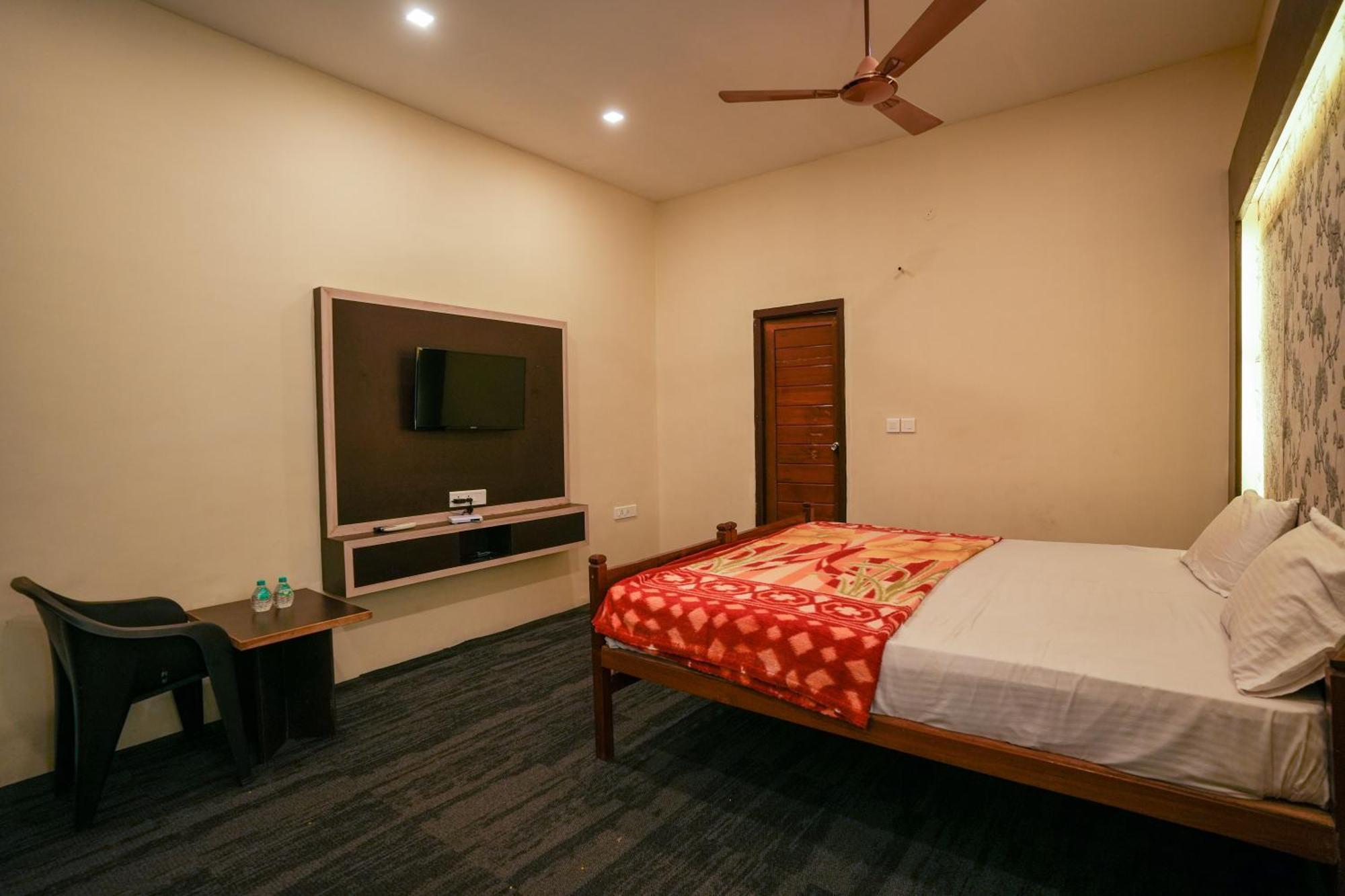 La Courtyard Hotel Pondicherry Bagian luar foto