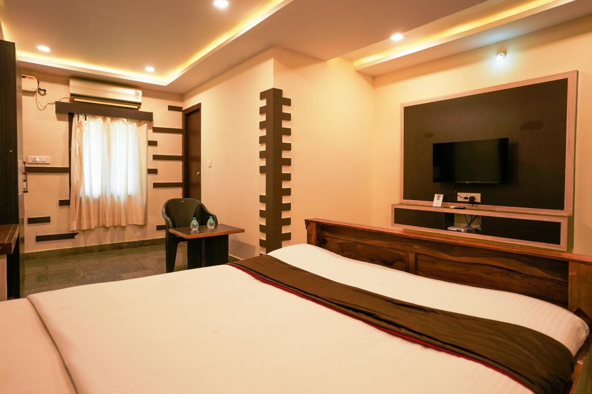 La Courtyard Hotel Pondicherry Bagian luar foto